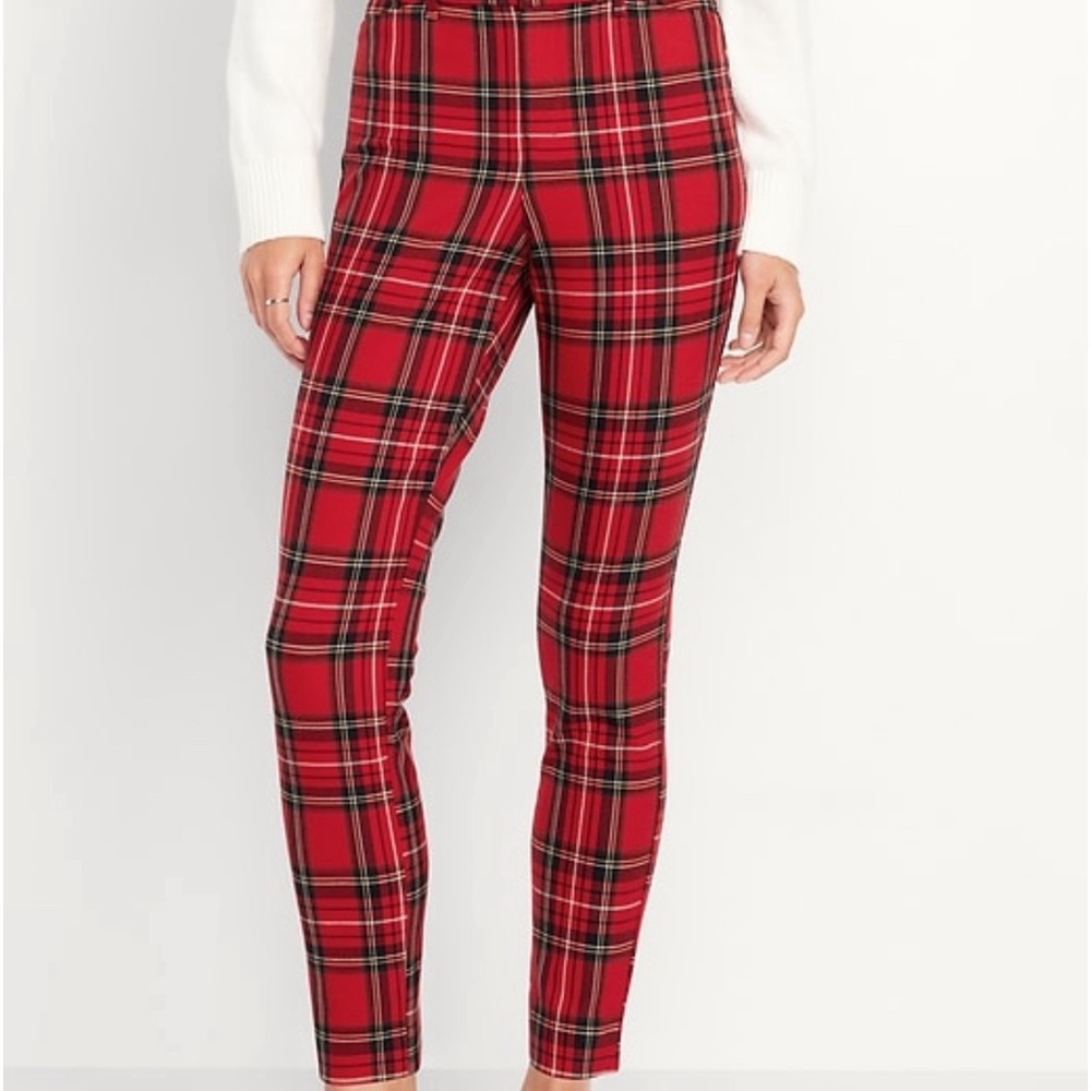 New with Tags Old Navy Red Plad Pants Sz 6